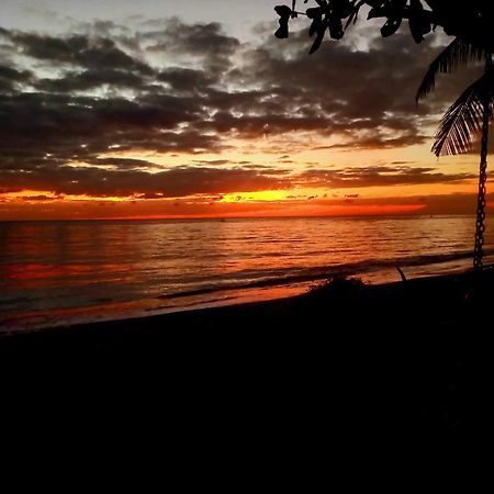 تِيانيا Bali North Beach B&B المظهر الخارجي الصورة