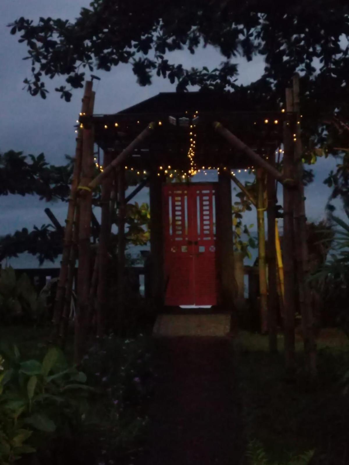 تِيانيا Bali North Beach B&B المظهر الخارجي الصورة
